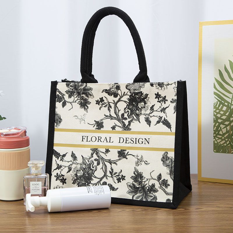 Why Are Tote Bags Becoming the Must-Have Accessory for Modern Consumers?